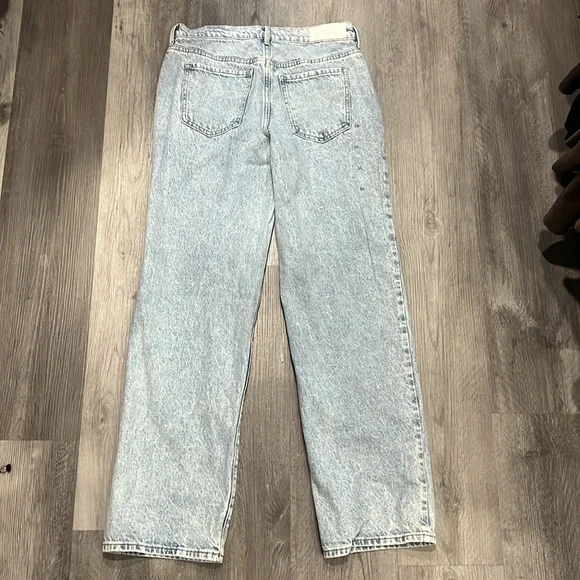 NWOT PacSun Jordyn Low Rise Straight Light Wash Denim Jeans, size 26 - Picture 2 of 6